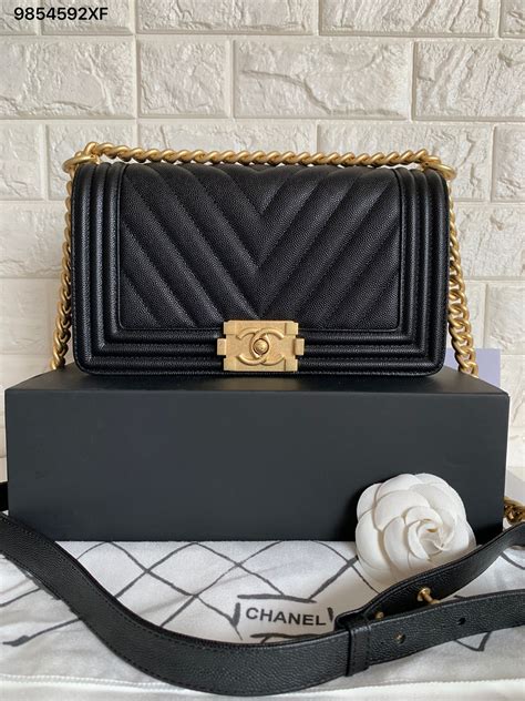 chanel boy bag chevron black gold|Chanel le boy bag yupoo.